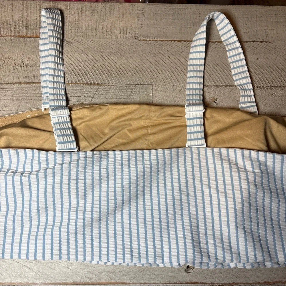 Old Navy Women's Size 4X Striped Bikini Top Adjustable Straps Blue/White NWT - Picture 15 of 16